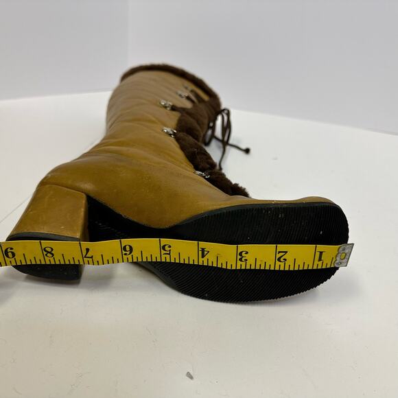 Vintage Alpine Shearling-Lined Leather Winter Boots, Made in Spain, Size 7.5M - Picture 6 of 9